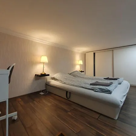 Apartment Madam With Ac And The Location Budapest